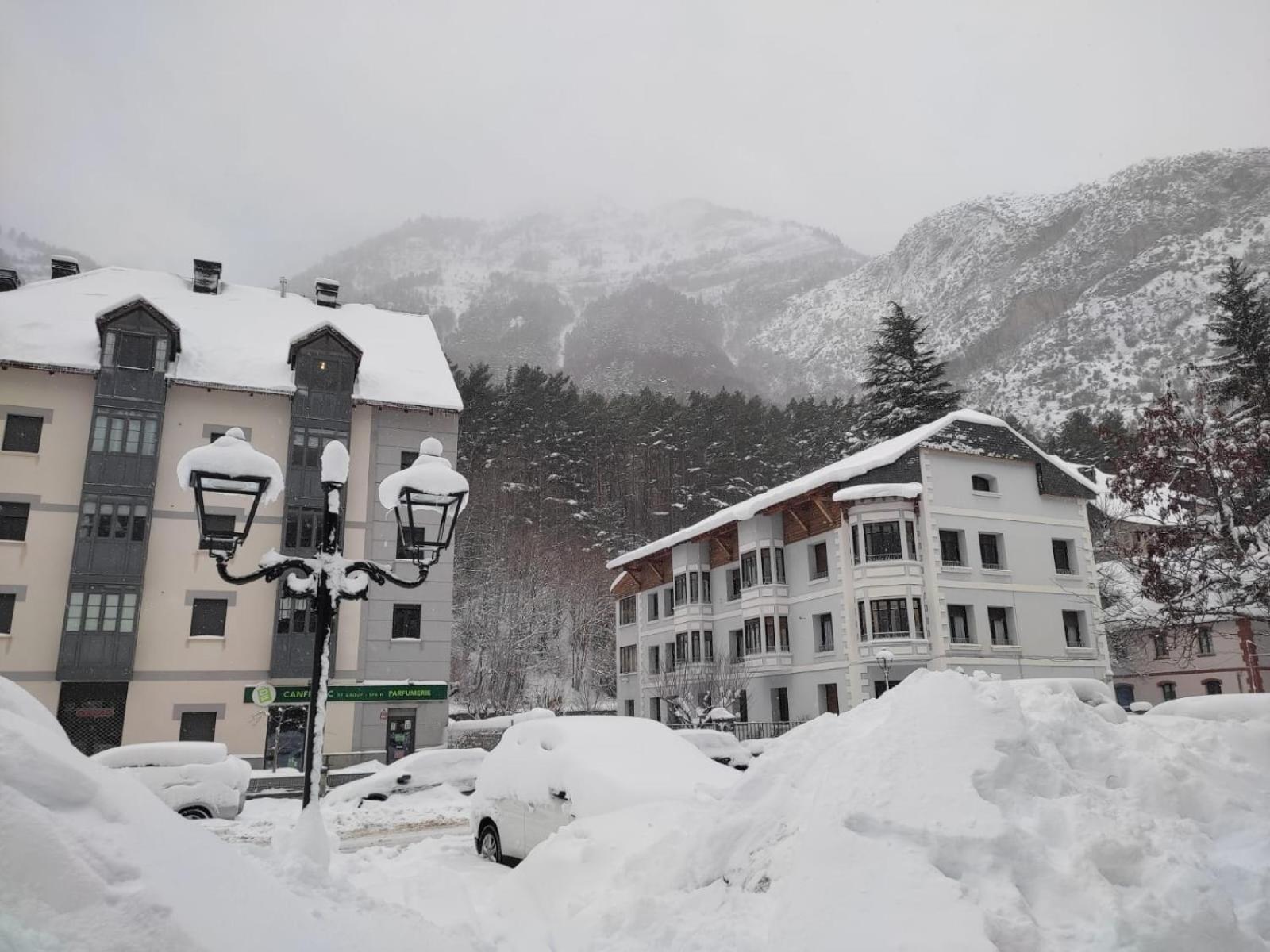Arce Avairent Canfranc Estacion Apartment Exterior photo